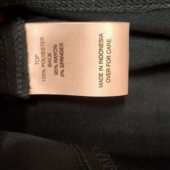 NWT Stitch Fix Fortune + Ivy V-Neck SS Blouse, Small - Picture 5 of 5